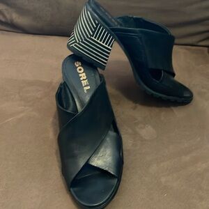 Sorel Black Sandals with Black & White Heel, Size 10, NWOT
